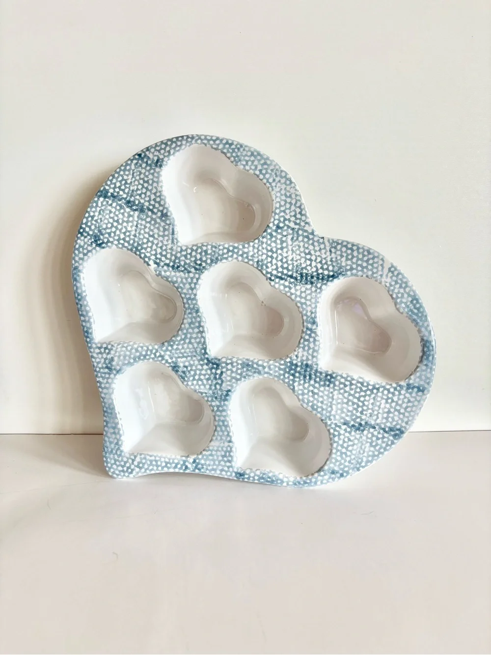 Vintage Spongeware Heart-Shaped Ceramic Muffin Cupcake Baker